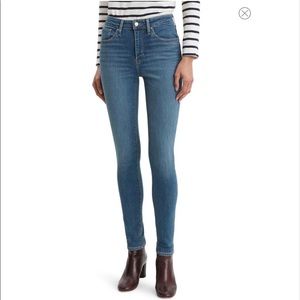 SOLD Levi High Rise Skinny Jeans
